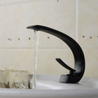 Robinet de lavabo noir à bec courbé de style contemporain