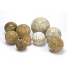Boule décorative en bois blanchi 20 cm