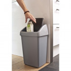 Poubelle grise avec couvercle basculant delta 25 litres