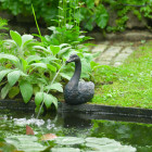 Fontaine de jardin à cracheur flottante cygne