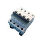 Disjoncteur Modulaire 4 Pôles 25 A Courbe C 6 KA