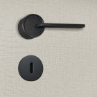Poignée de porte design à clé finition aspect cuivre patiné noir mat de forme ${3} amalia - katchmee