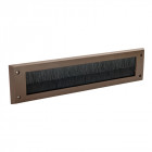 Brosse de calfeutrage isolante pour fente de porte