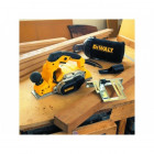 Rabot DEWALT 4 mm 1050 W - D26500K