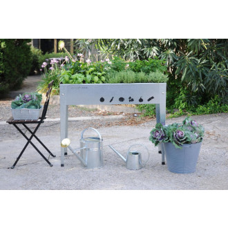 Potager surélevé en métal