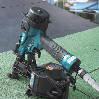 Cloueur pneumatique 22.6 bar 45 mm makita - an450h