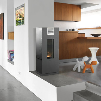 Poele a granulés thera anthracite côtés verre noir Poele a granulés thera anthracite côtés verre noir