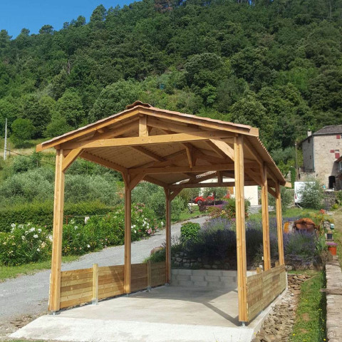 Abri deux pentes, 550cmx650cm, bois douglas francais, carport, auvent, abri camping-car, cpbf-cc2p550x650