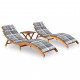 Chaises longues 2 pcs avec table et coussins acacia solide 