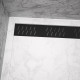 Receveur en acrylique blanc effet pierre 80x80x4 cm + grilles linéaires chrome et noire - moon Aurlane - PACR009 
