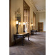 Lampe corinthia, bronze et verre ambre 