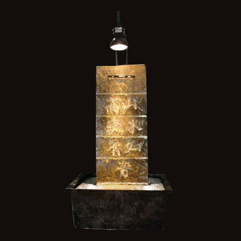 Mur d'eau fontaine éclairée amitié