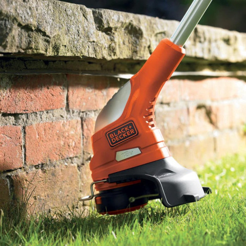 Coupe-bordures sans fil - 23 cm 18 V - BLACK+DECKER - 1 batterie 18V 2.0Ah - chargeur - GLC1823L20-QW