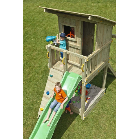 Aire de jeux en bois beach hut avec rampe d'escalade