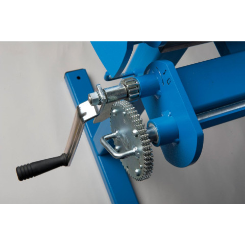 Baguetteuse 2m acier démultipliée avec baguette Ø 14mm sur pieds à roulettes - DIMOS - 983424
