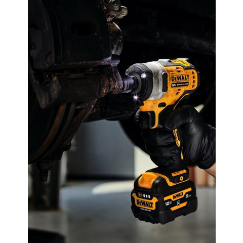 Clé à chocs dewalt dcf901p2 (2 x 5,0 ah dcb115 tstak ii)