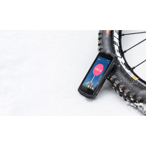 Smartphone crosscall trekker m1 - pack pro : housse + chargeur allume-cigare - trm1.pack.bo.nn045