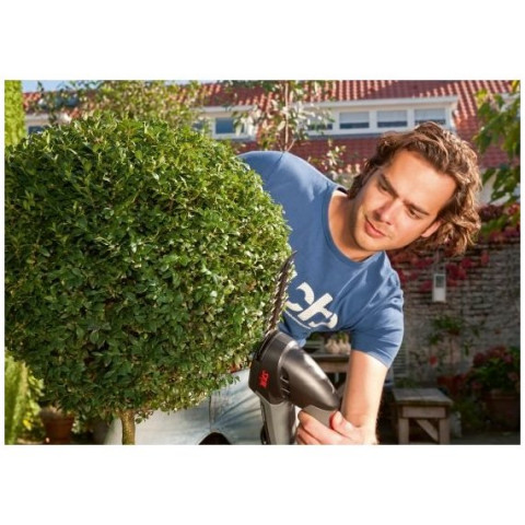 Taille-herbes / sculpte haies sans fil 2 x 4,8v skil f0150750aa