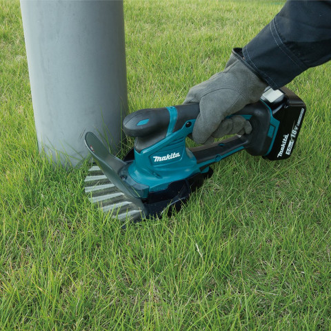 Taille-herbe LXT 18V - MAKITA - avec une batterie 3Ah et chargeur - DUM604RFX
