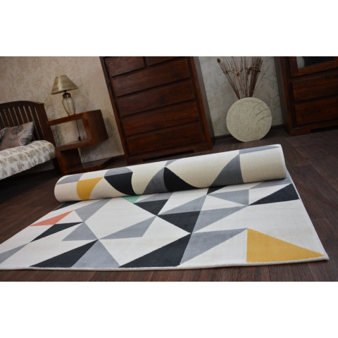 Tapis scandi 18214/763 - triangles - Dimension au choix